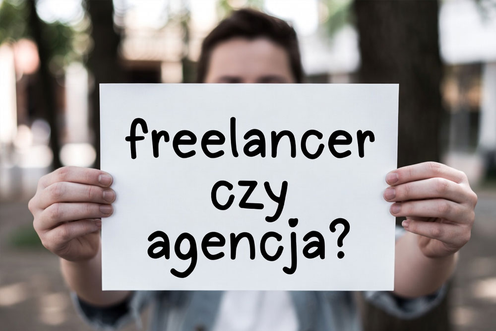 Freelancer SEO czy agencja - co wybrać w 2026